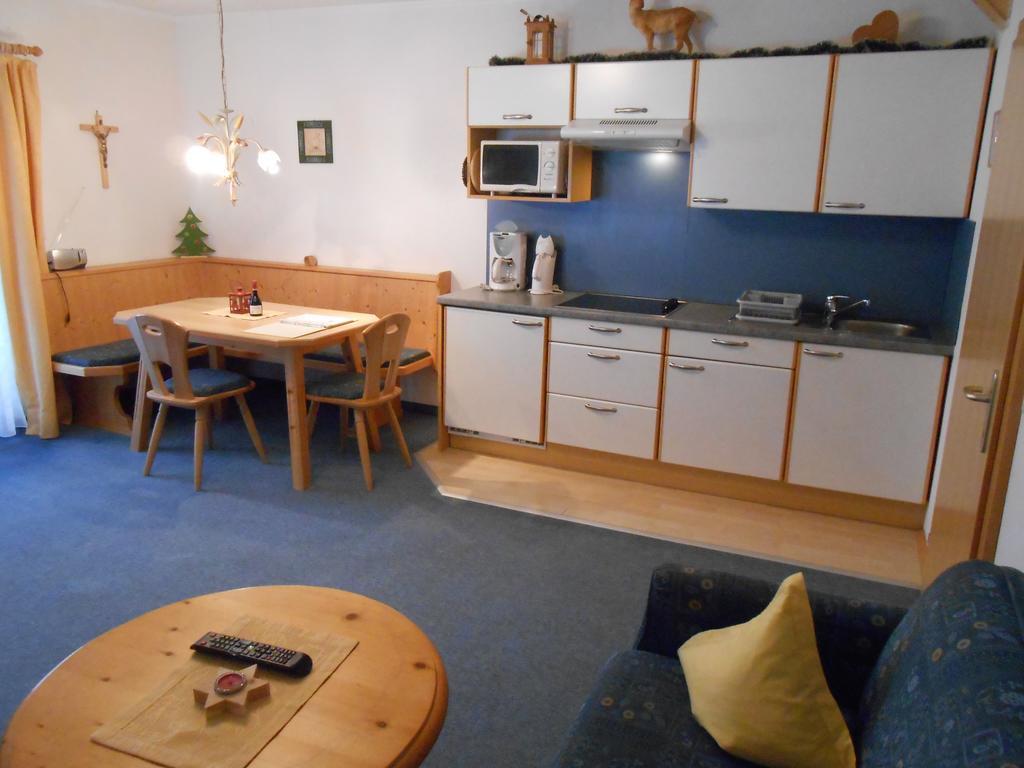 Pfannelerhof Apartment Leutasch Room photo